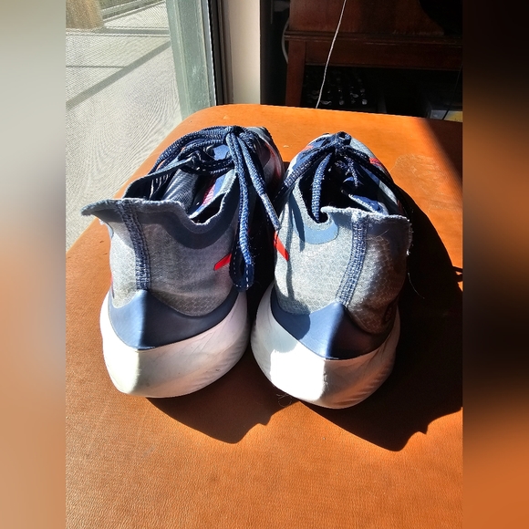 Nike Zoom Gravity Mens size 9.5 Running Trainers Sneakers Shoes - Picture 3 of 15